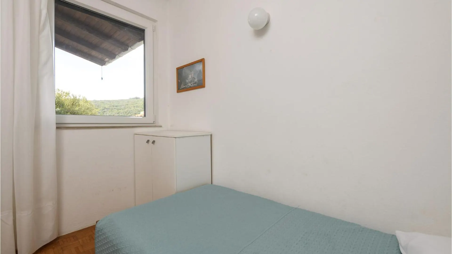 Lovely Home In Krnicki Poratkrnica With Kitchen Peruski 0*,