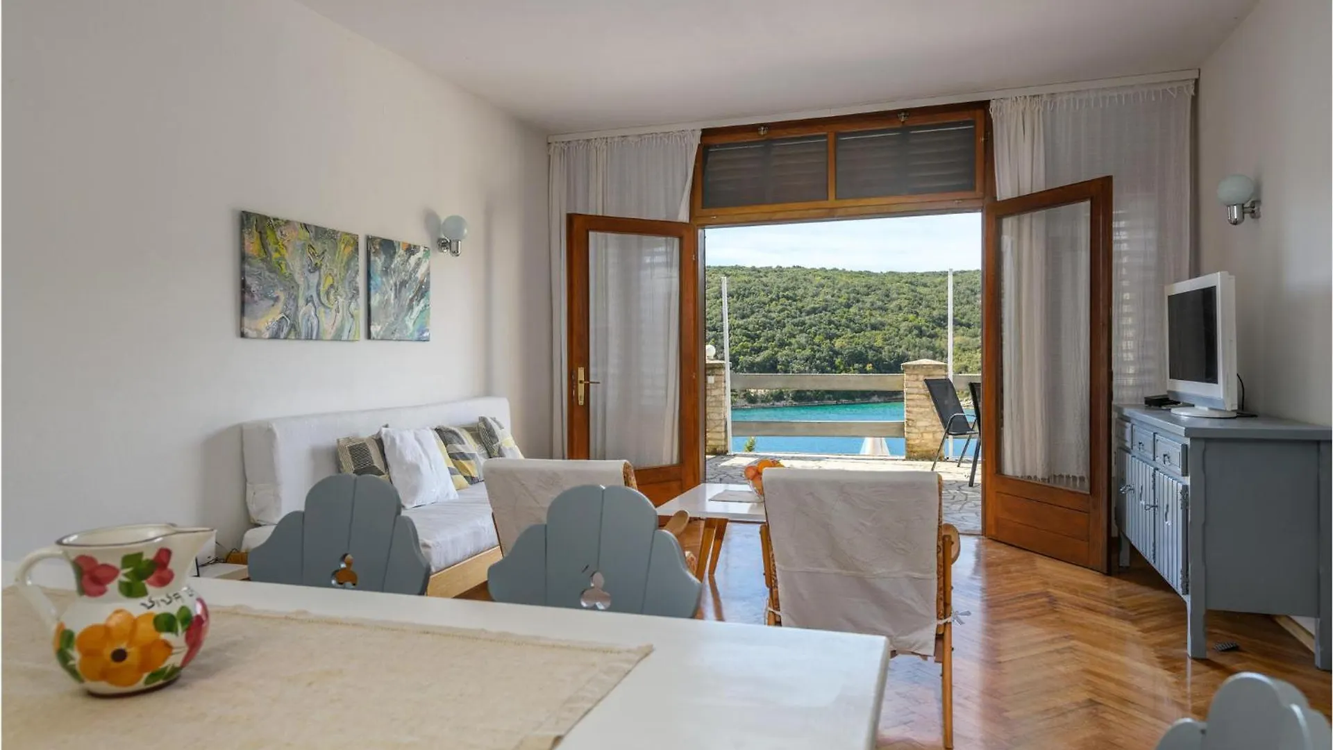 Lovely Home In Krnicki Poratkrnica With Kitchen Peruski Holiday home