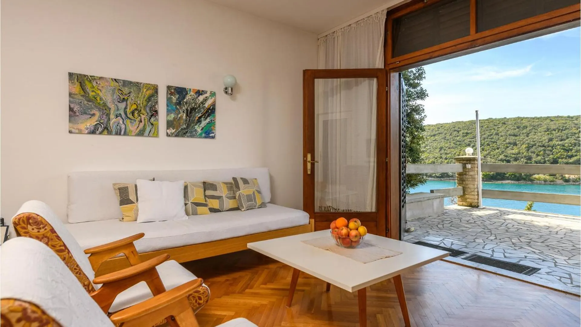 Holiday home Lovely Home In Krnicki Poratkrnica With Kitchen Peruski